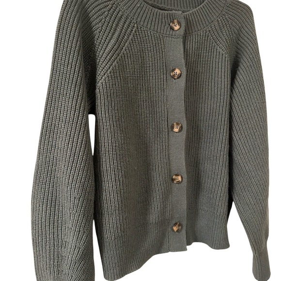 Banana Republic sage green chunky  Cardigan Sweater size M - Picture 3 of 6